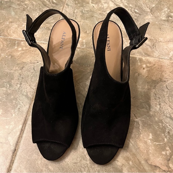 Alfani Emerrie Suede Black Heels - Picture 2 of 13